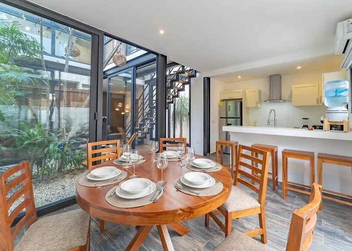 Casa & Chiit - 2 Homes With Different Shared Amenities
