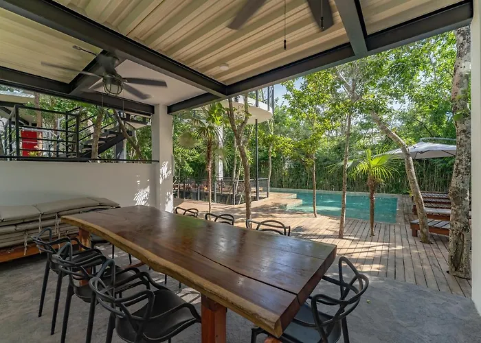 Casa & Chiit - 2 Homes With Different Shared Amenities