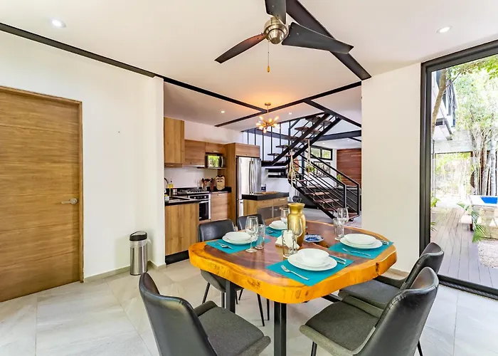 Casa & Chiit - 2 Homes With Different Shared Amenities *