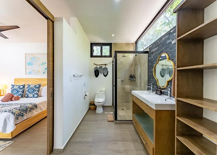 Casa & Chiit - 2 Homes With Different Shared Amenities *