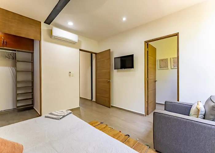 Casa & Chiit - 2 Homes With Different Shared Amenities