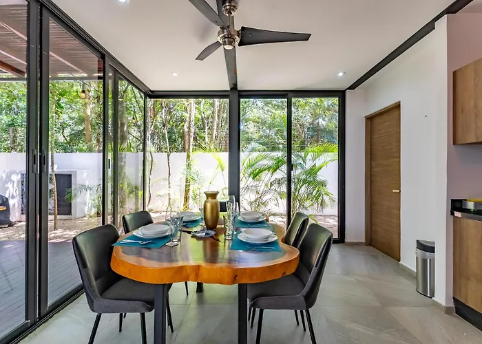 Casa & Chiit - 2 Homes With Different Shared Amenities Villa