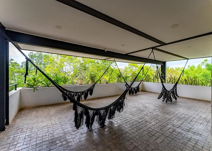 Casa & Chiit - 2 Homes With Different Shared Amenities *